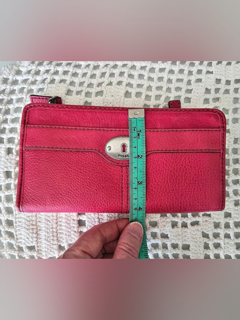 Fossil Pink Wallet - Picture 2 of 8